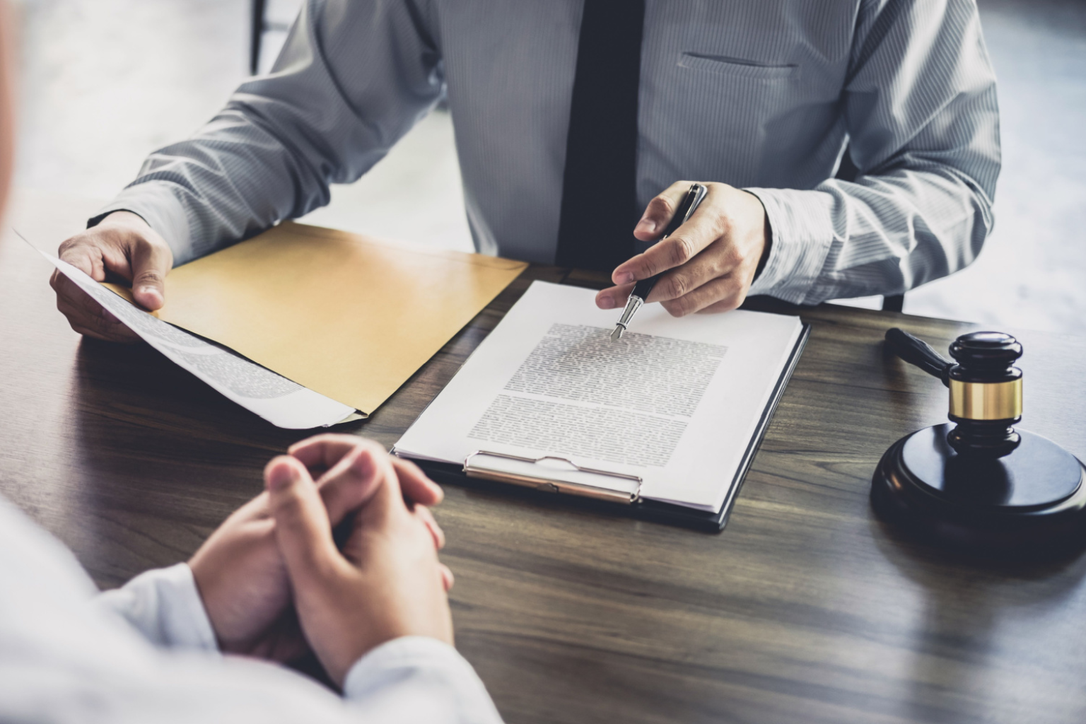 Find an expert for legal case